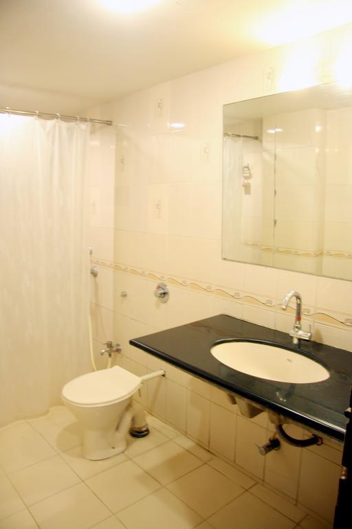 Hotel Jawahar Ulhāsnagar Eksteriør bilde