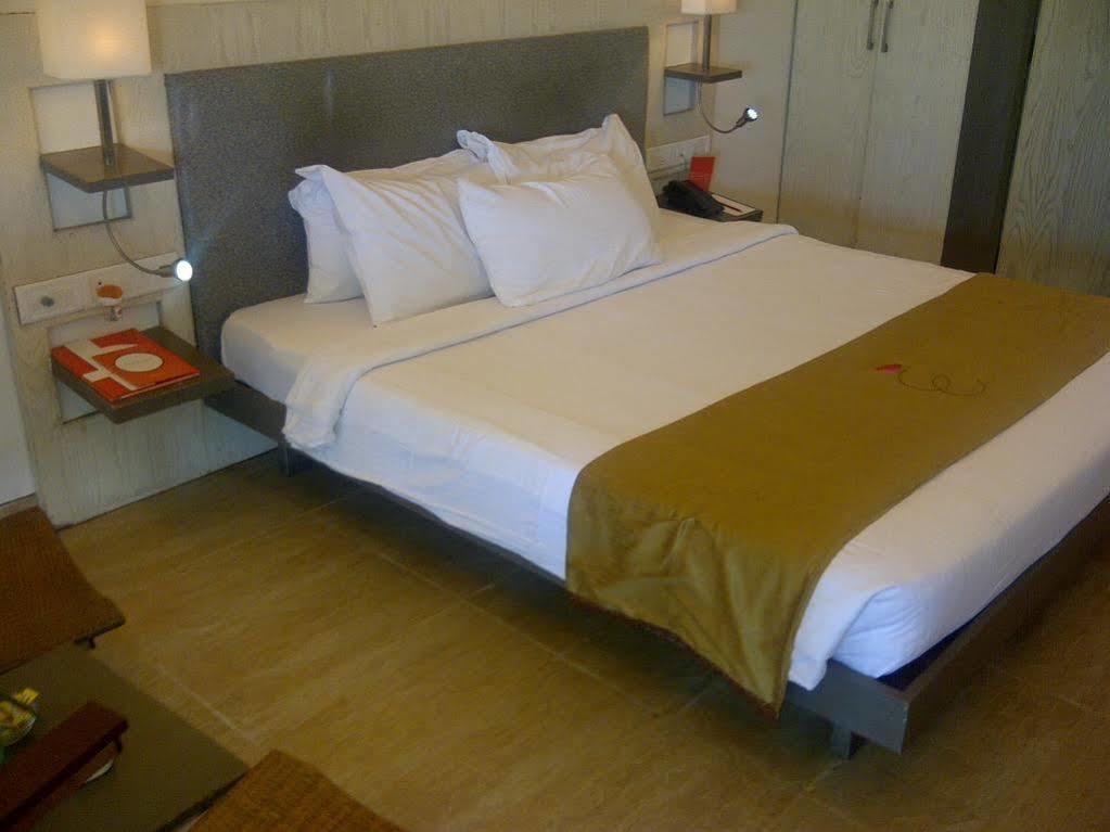 Hotel Jawahar Ulhāsnagar Eksteriør bilde